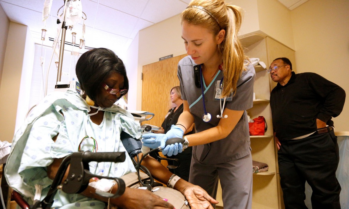 2 000 US Doctors Call For Universal Healthcare