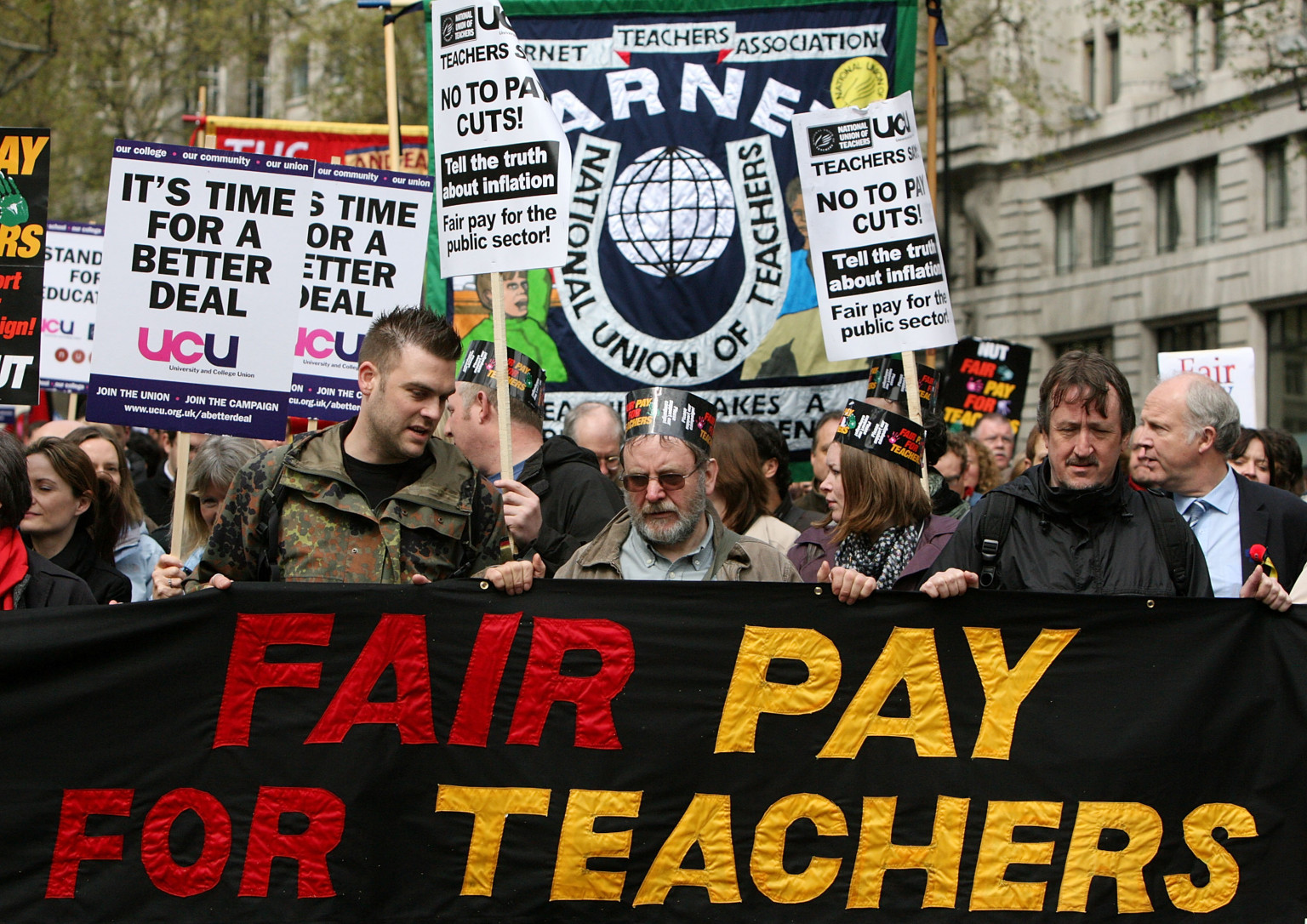 u-k-teacher-strikes-reveal-public-sector-unrest-as-trade-union-power