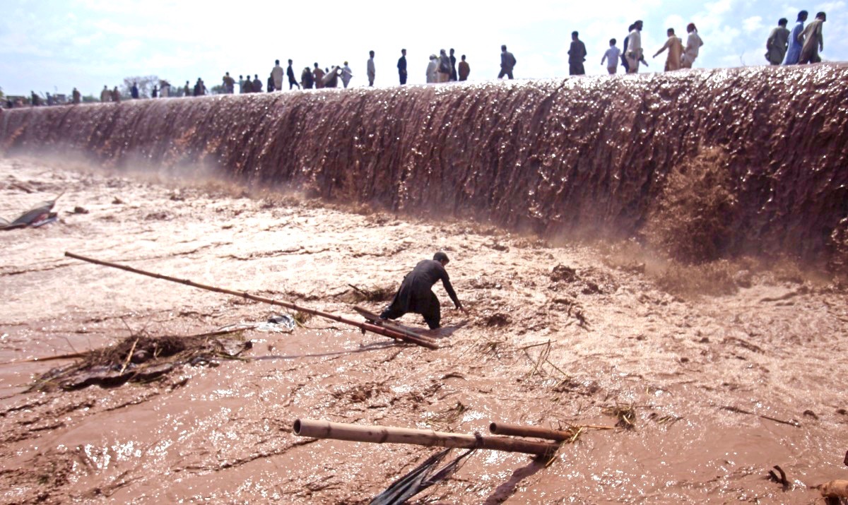 Pakistan climate impacts, climate change in Pakistan, extreme flooding, glacial melt