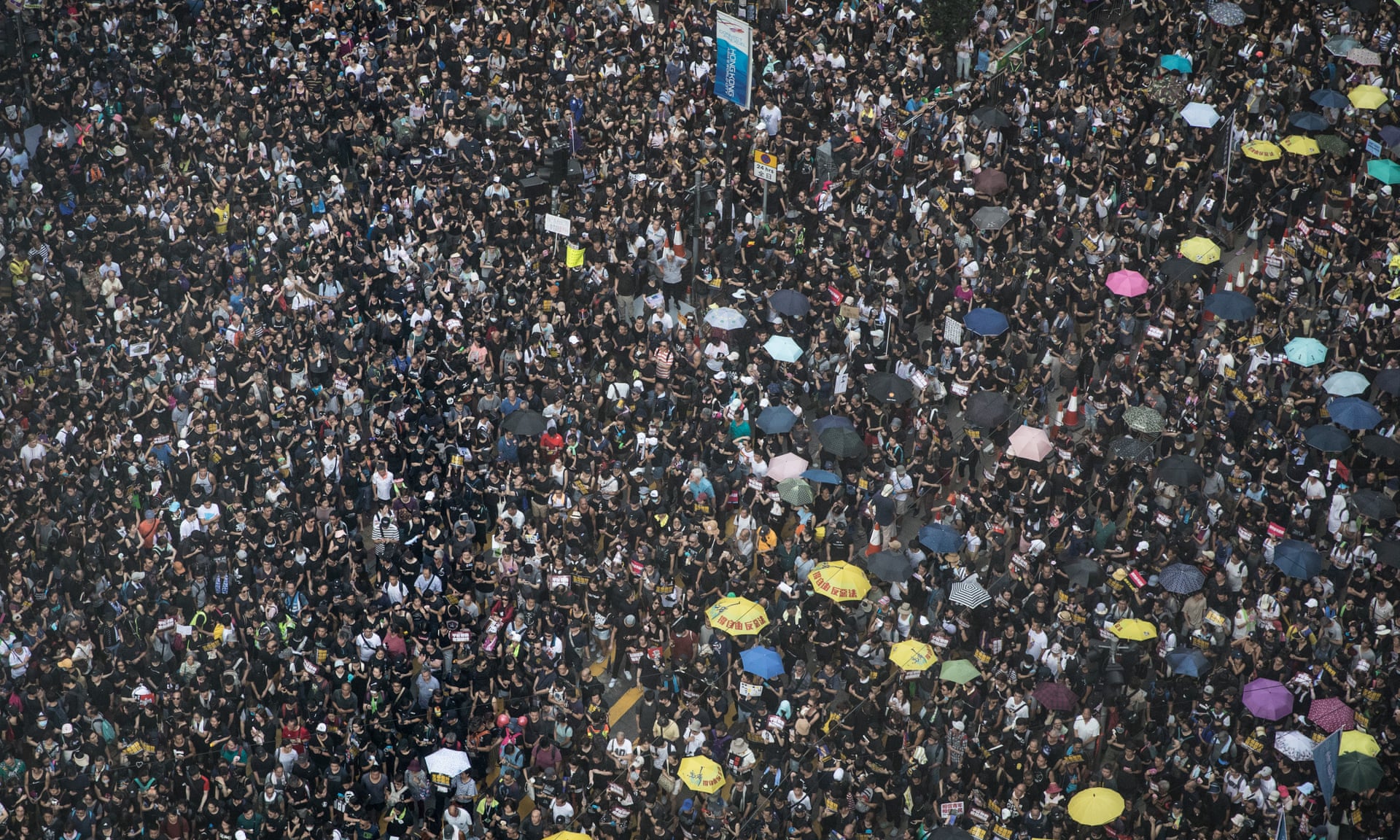 Hong Kong Police Fire Rubber Bullets As Protests Turn Violent | Occupy.com