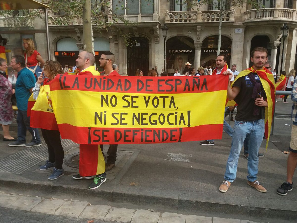 Catalan independence movement, Catalan referendum, Madrid crackdown, paramilitary police, Spanish protests, Catalan protests