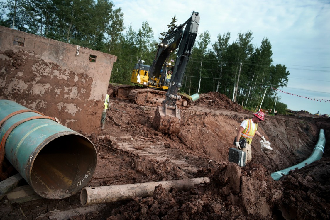 tar sands pipelines, tar sands protesters, Standing Rock, Enbridge Line 3, protester surveillance, environmental activism, climate activists