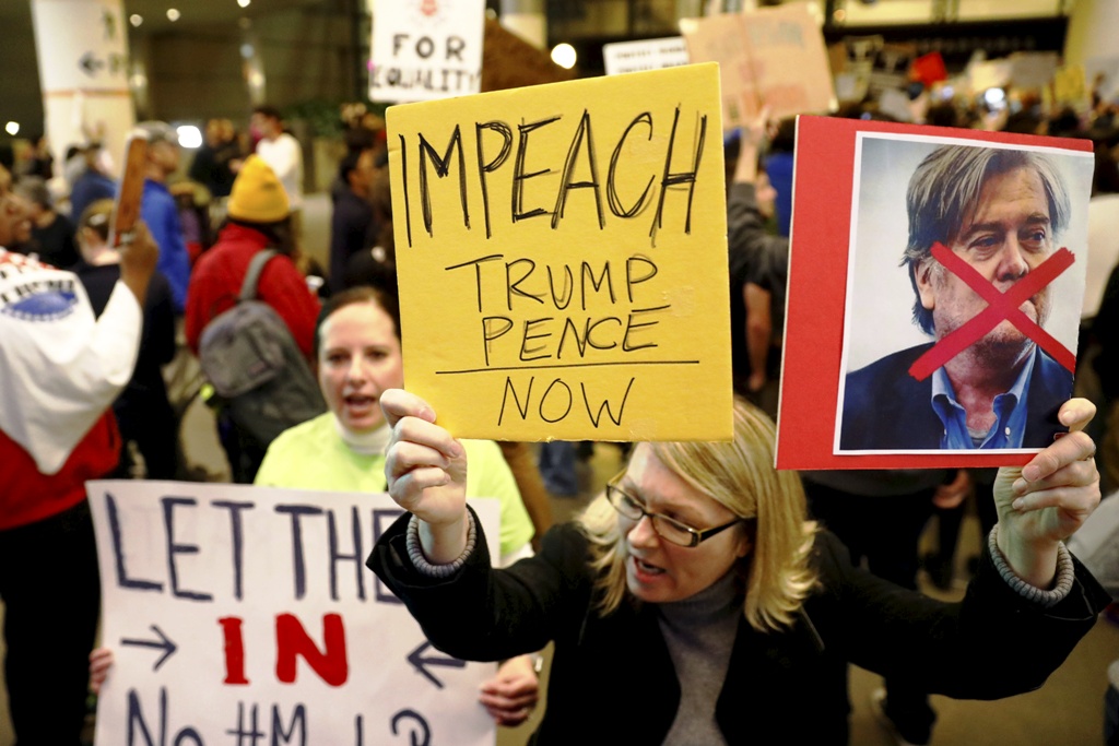 Donald Trump, Trump impeachment, Impeach Donald Trump Campaign, emoluments clause