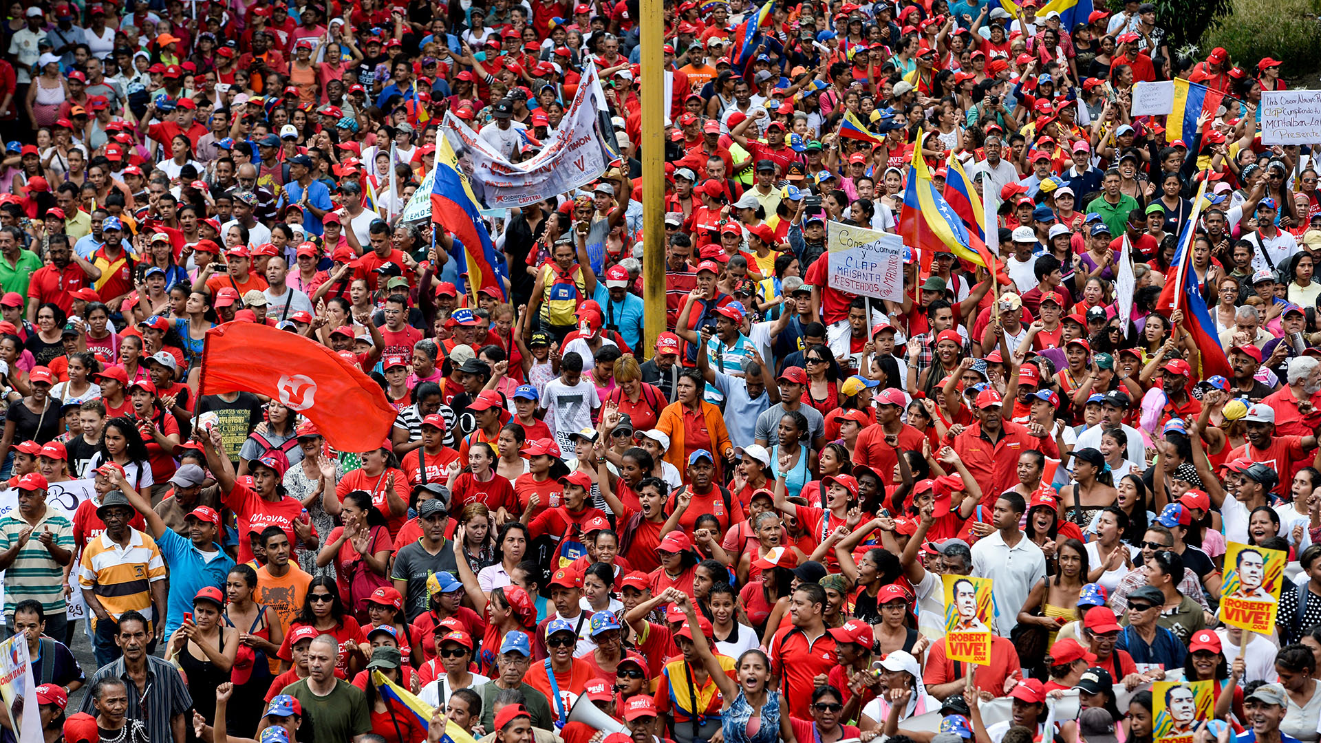 Venezuelan communes, El Maizal, communal responsibilities, Hugo Chavez, citizen assemblies