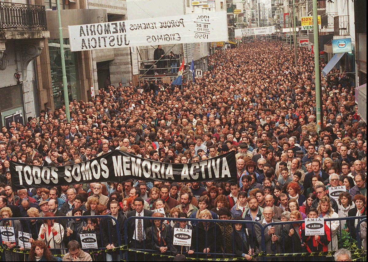 Alberto Nisman, Cristina Fernández de Kirchner, Héctor Timerman, Buenos Aires synagogue bombing, Judge Juan José Galeano, Carlos Menem