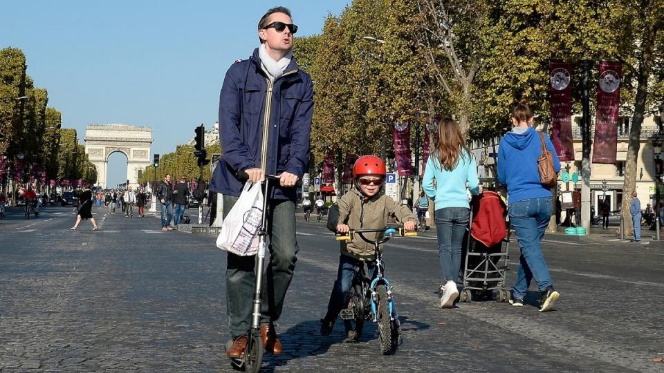 Paris Without Cars, car-free day, carbon emissions, Paris climate summit, Anne Hidalgo, diesel engines, diesel exhaust