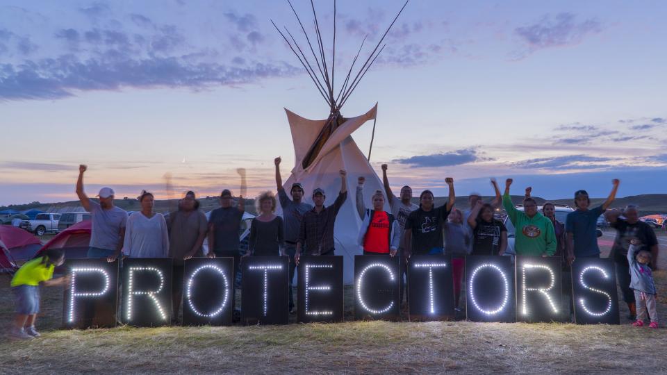 Standing Rock, Sioux tribe, Standing Rock protests, Dakota Access Pipeline, DAPL resistance
