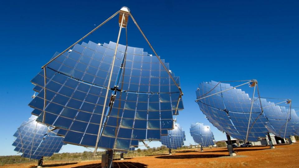 Australian Energy Market Operator, Australian renewable energy, Australian energy economy, Energy Networks Australia, solar energy, wind energy