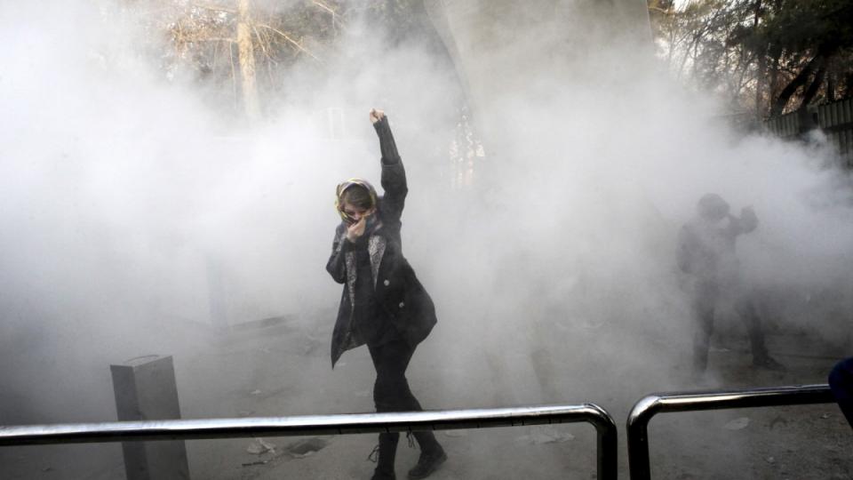 Iran protests, Iran crackdown, Hassan Rouhani, Revolutionary Guards, Iran corruption, Iran hardliners