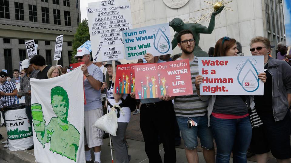 Flint water crisis, Flint water poisoning, Detroit water shutoffs, water privatization, Detroit Water and Sewage Department, Wall Street water privatizations, Veolia, Pittsburgh Water and Sewer Authority
