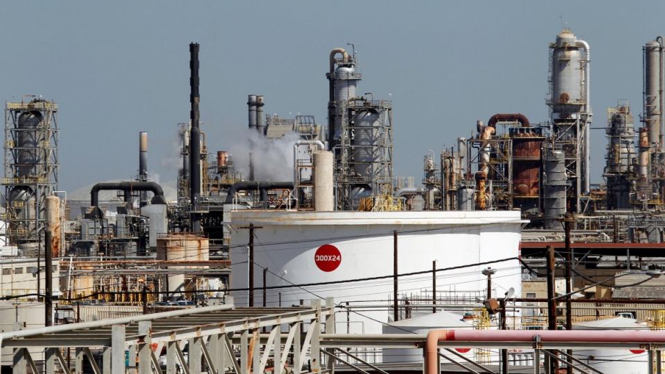 Exxon Knew, ExxonMobil, Exxon Lied, Exxon climate denial, climate deniers, carbon emissions