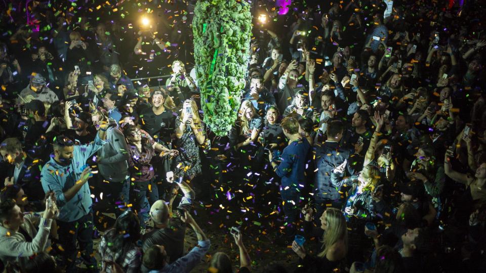 People gathered in Toronto to watch the “bud drop” at the stroke of midnight, in celebration of the legalization on Wednesday of recreational cannabis use in Canada.CreditIan Willms/Getty Images