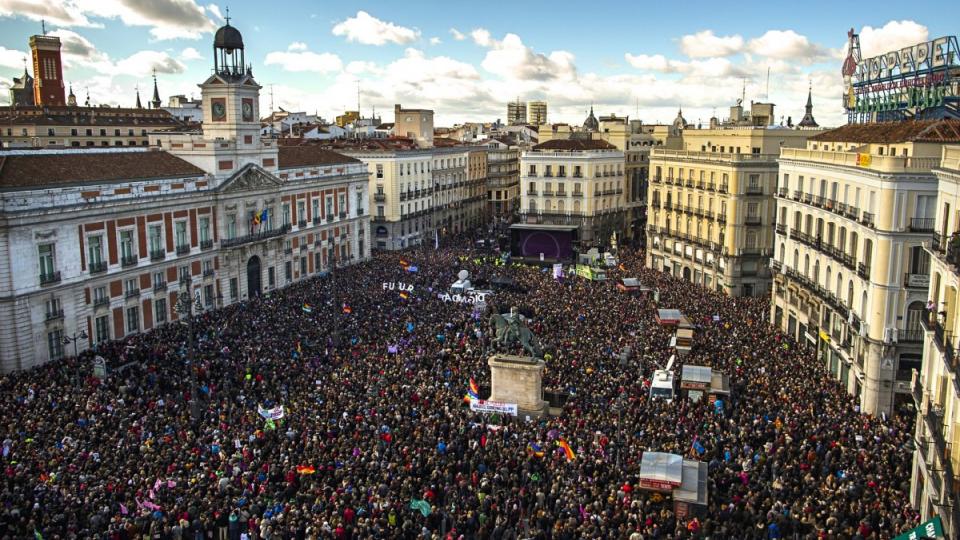Indignados, Spanish austerity protests, Spanish debt, Podemos party, Syriza, Pablo Iglesias, Spanish unemployment